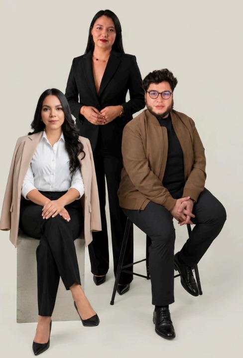 Equipo de Abogados y Financieros ASCENDA